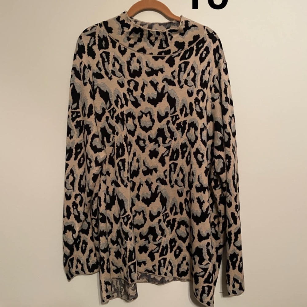 MARTHA STEWART Mock Neck Leopard Print Jacquard Sweater in the size 3x